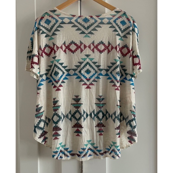 Tribal print Flowy tunic top - Picture 7 of 7